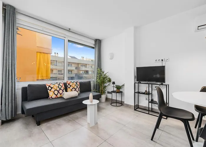 Renovated Center Within Walking Distance * Marbella